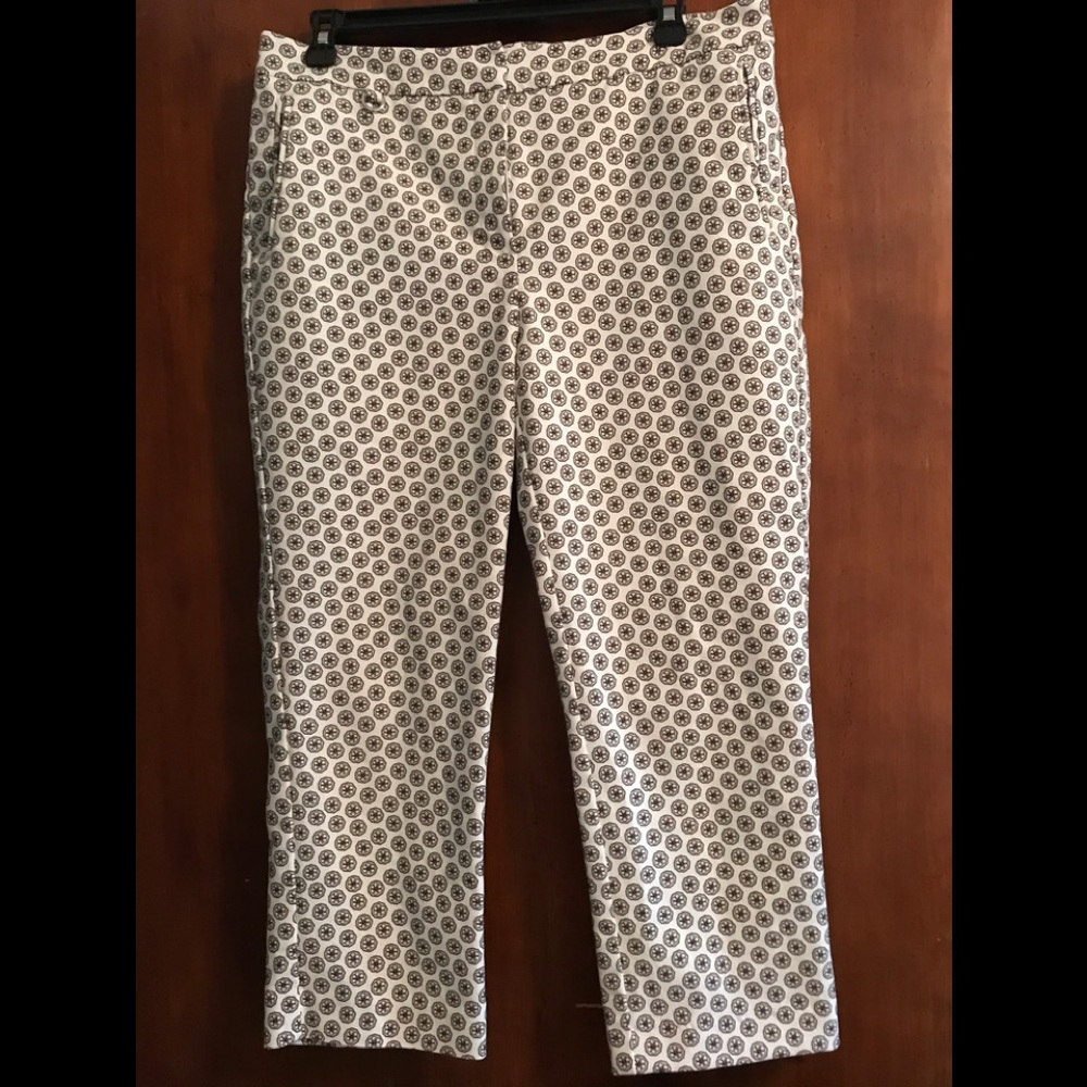Adrianna Papell cropped Capri casual pants